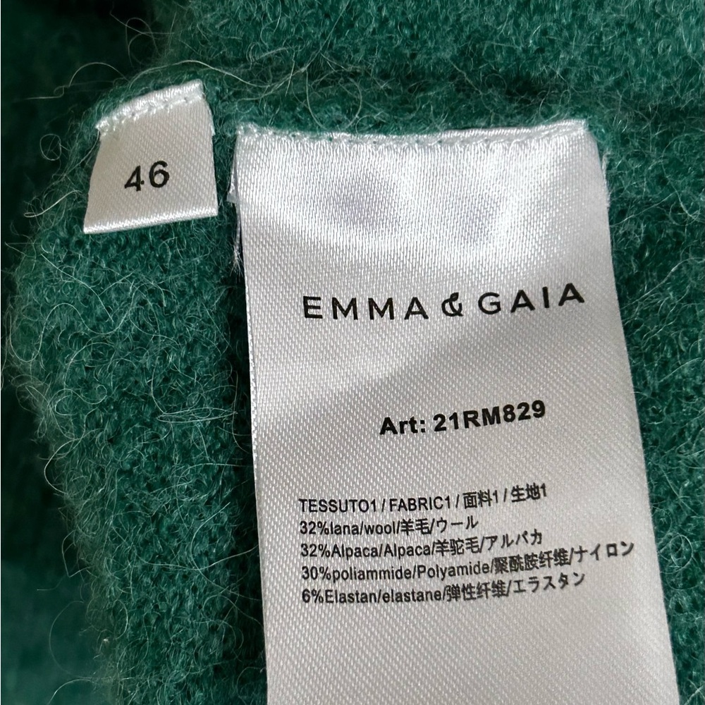 Emma & Gaia Green Button-Up Cardigan
32% wool , 32% alpaca, - Picture 5 of 5